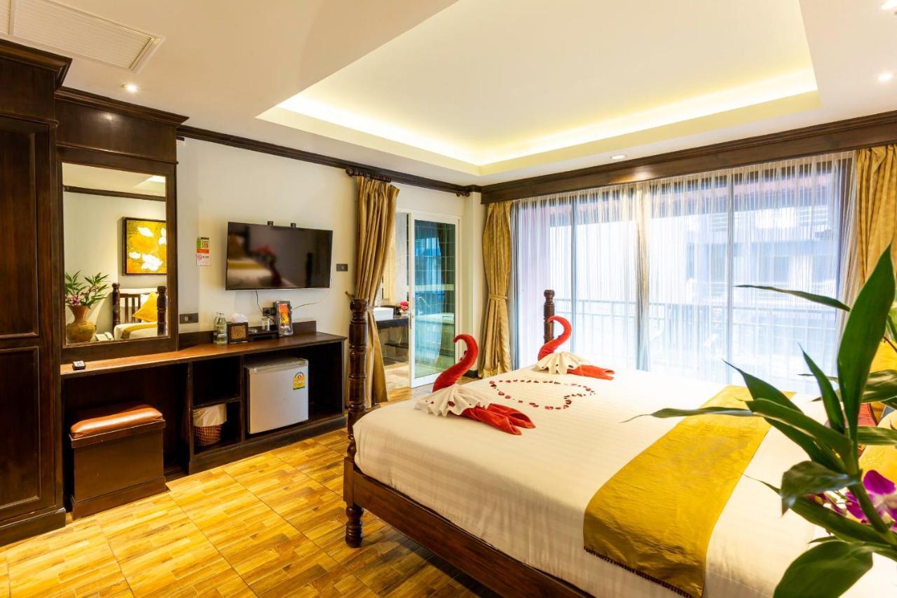 Tanawan Phuket Hotel Patong Luaran gambar